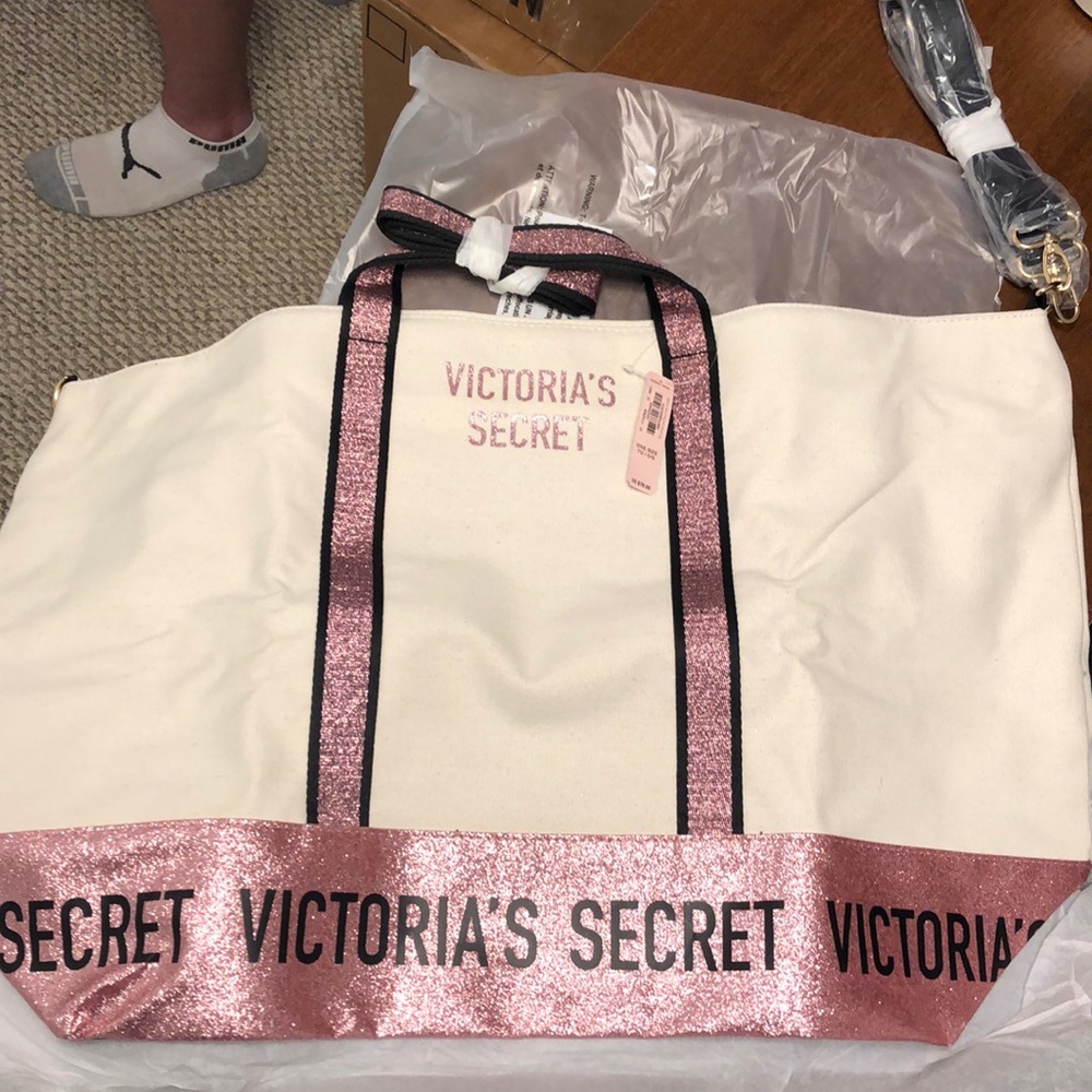 Victoria’s Secret Tote